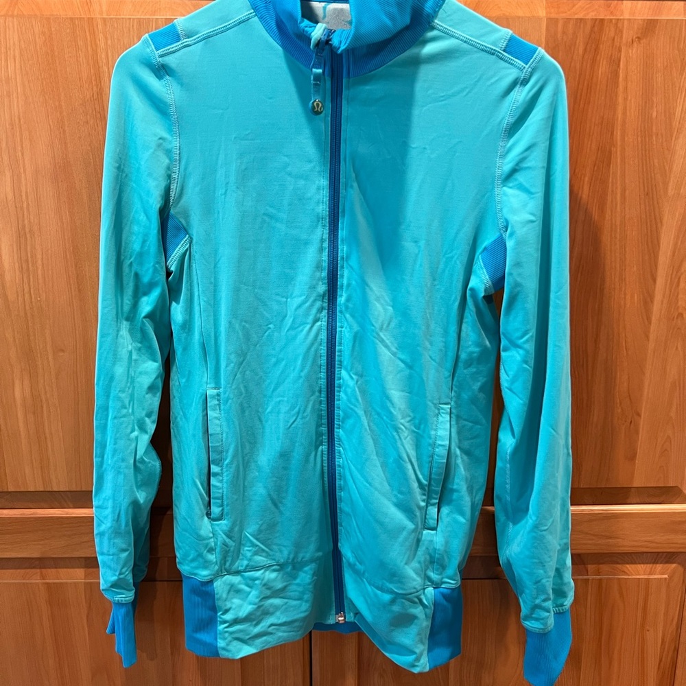 Lululemon teal reversible jacket